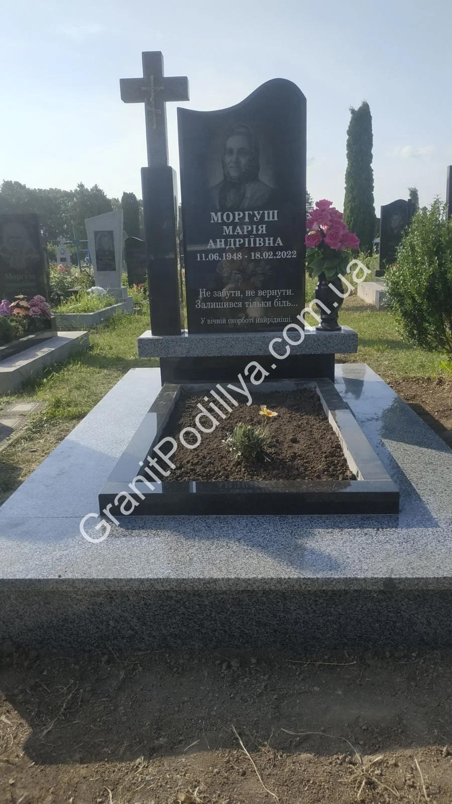 Подвійний пам'ятник з граніту - Кам'янець-Подільський | GranitPodillya